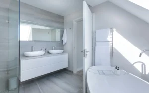 Photo d'une salle de bain rénovée