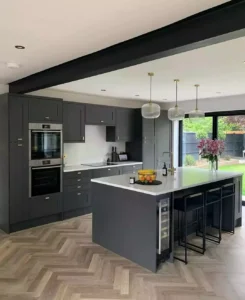 Nouvelle cuisine : moderne, fonctionnelle, efficace, accueillante