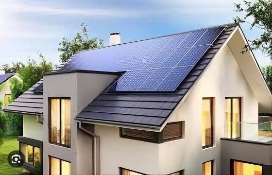 panneaux solaires et chauffage maison individuelle