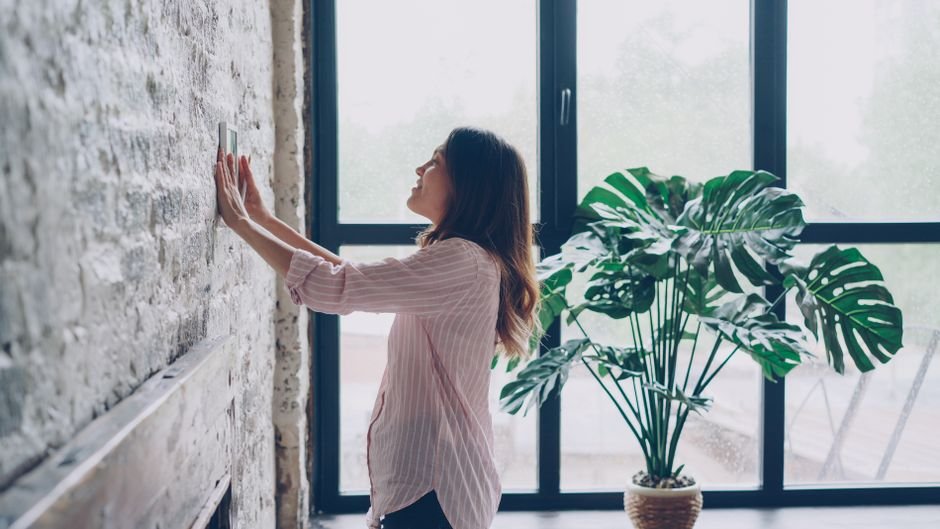 Installation d'un thermostat connecté pour chauffage électrique