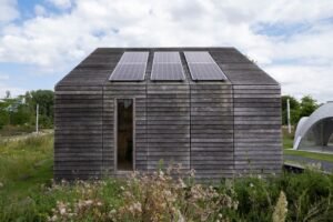 Installation d'un chauffe-eau thermodynamique dans une maison rénovée